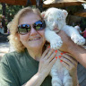 Meet your Posher, Cindy